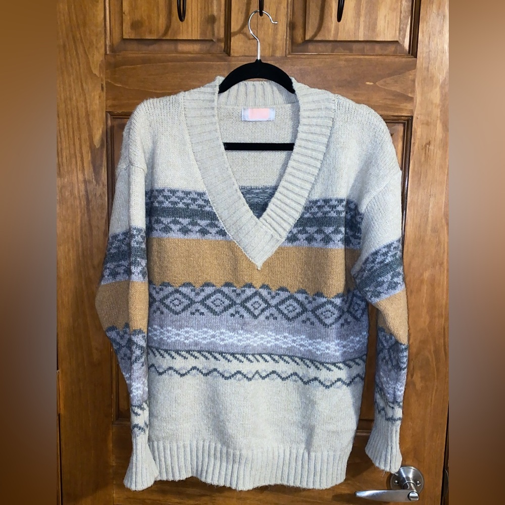 Women’s Boutique Sweater size Large